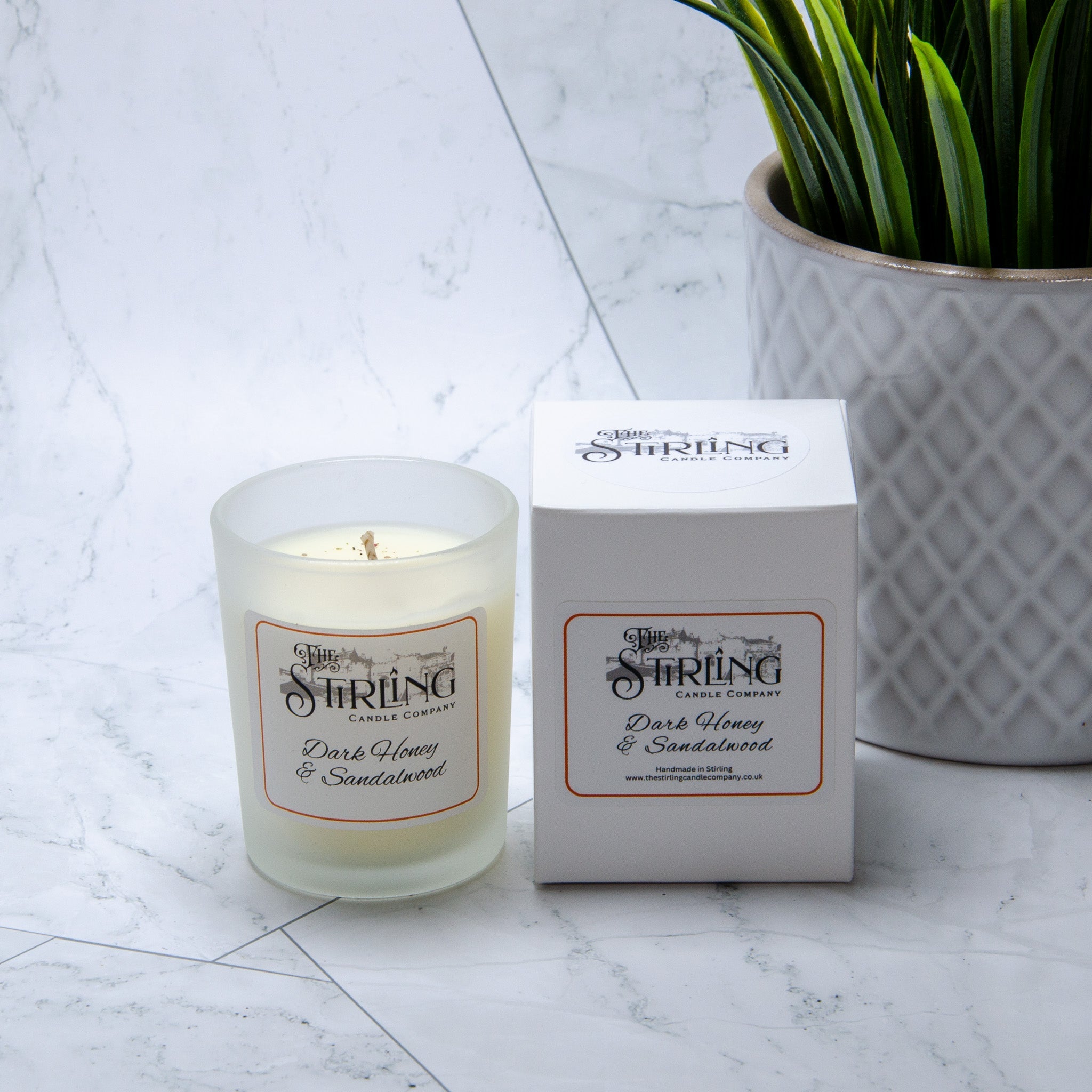 Miel foncé et bois de santal - Petite bougie