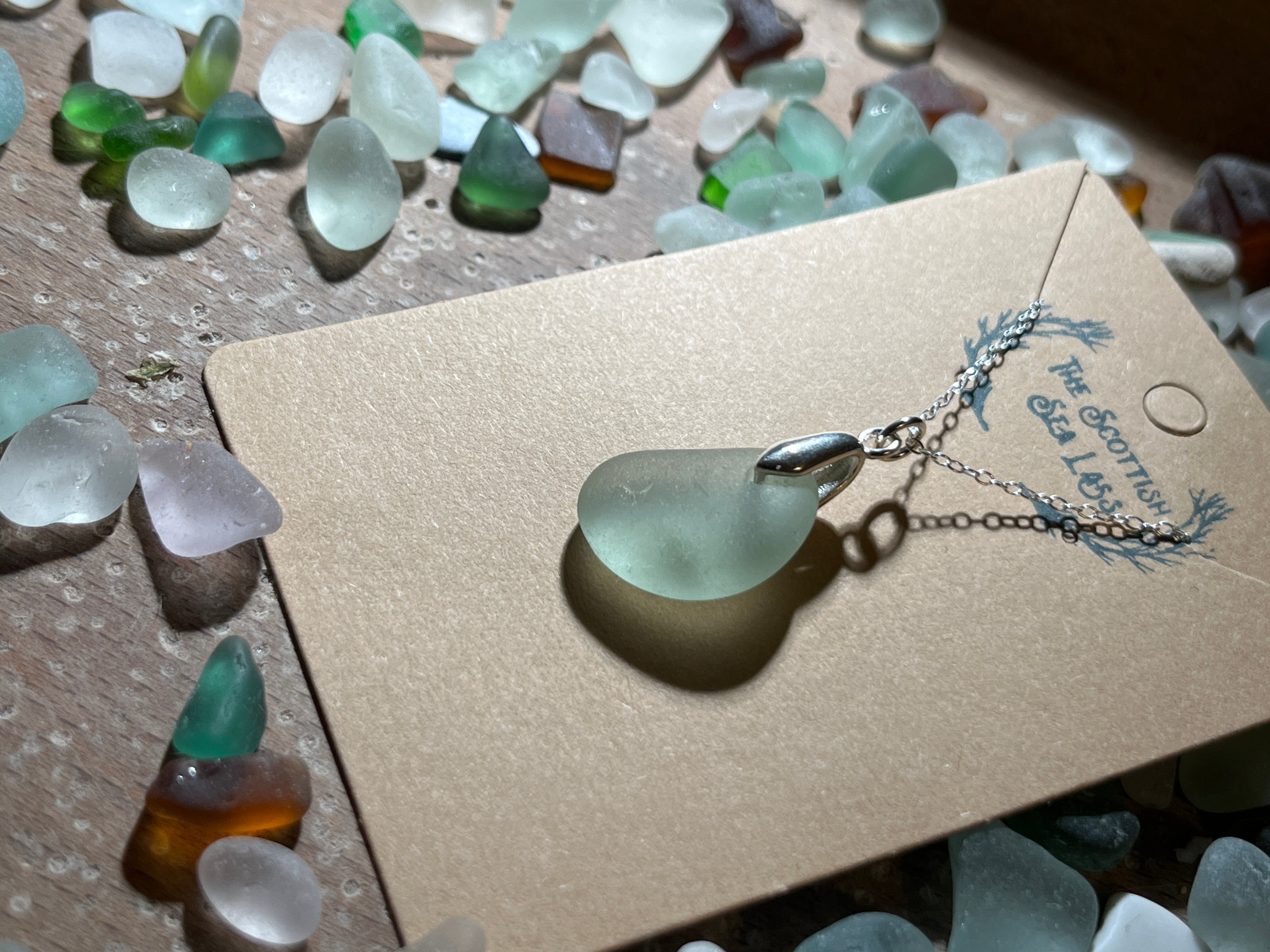 Delicate 925 silver Seaglass Mermaids Tears necklace with green teardrop pendant
