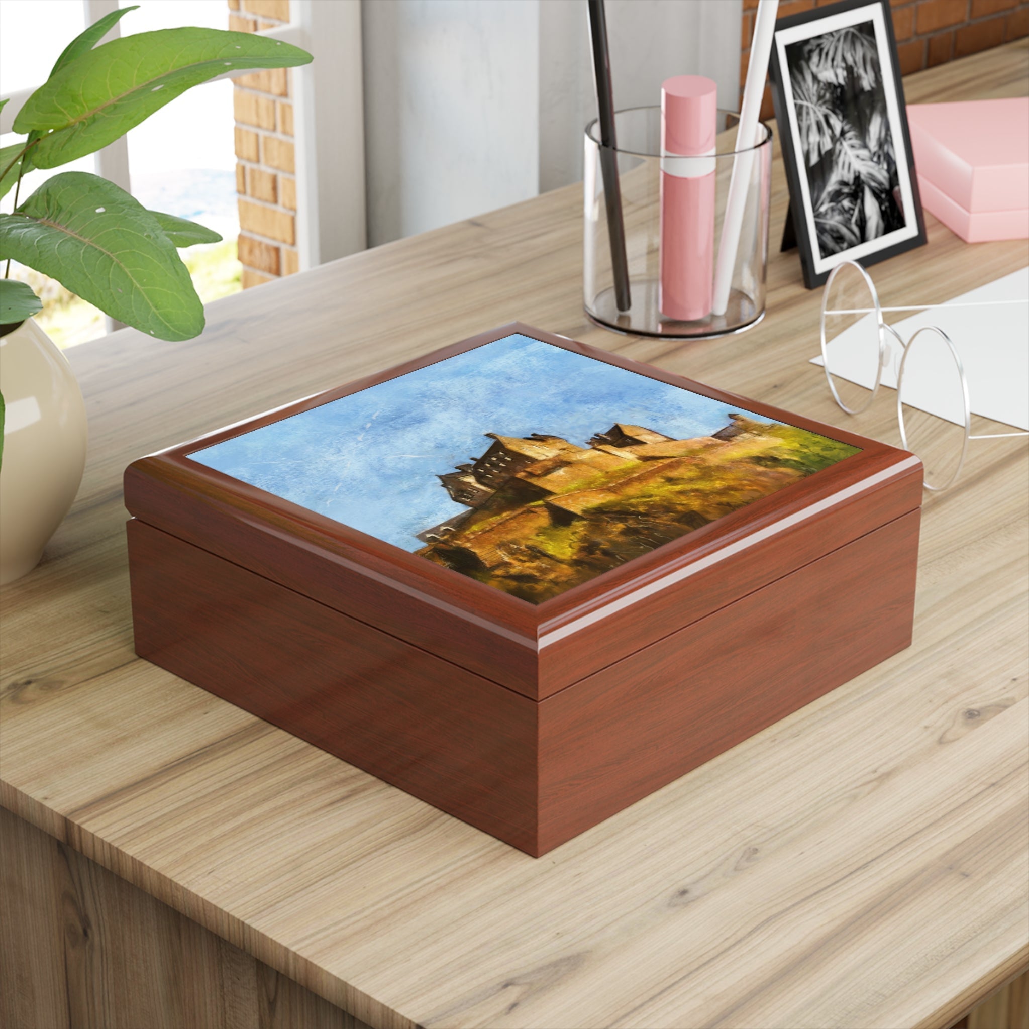 Edinburgh Castle printed wooden jewellery box with lid