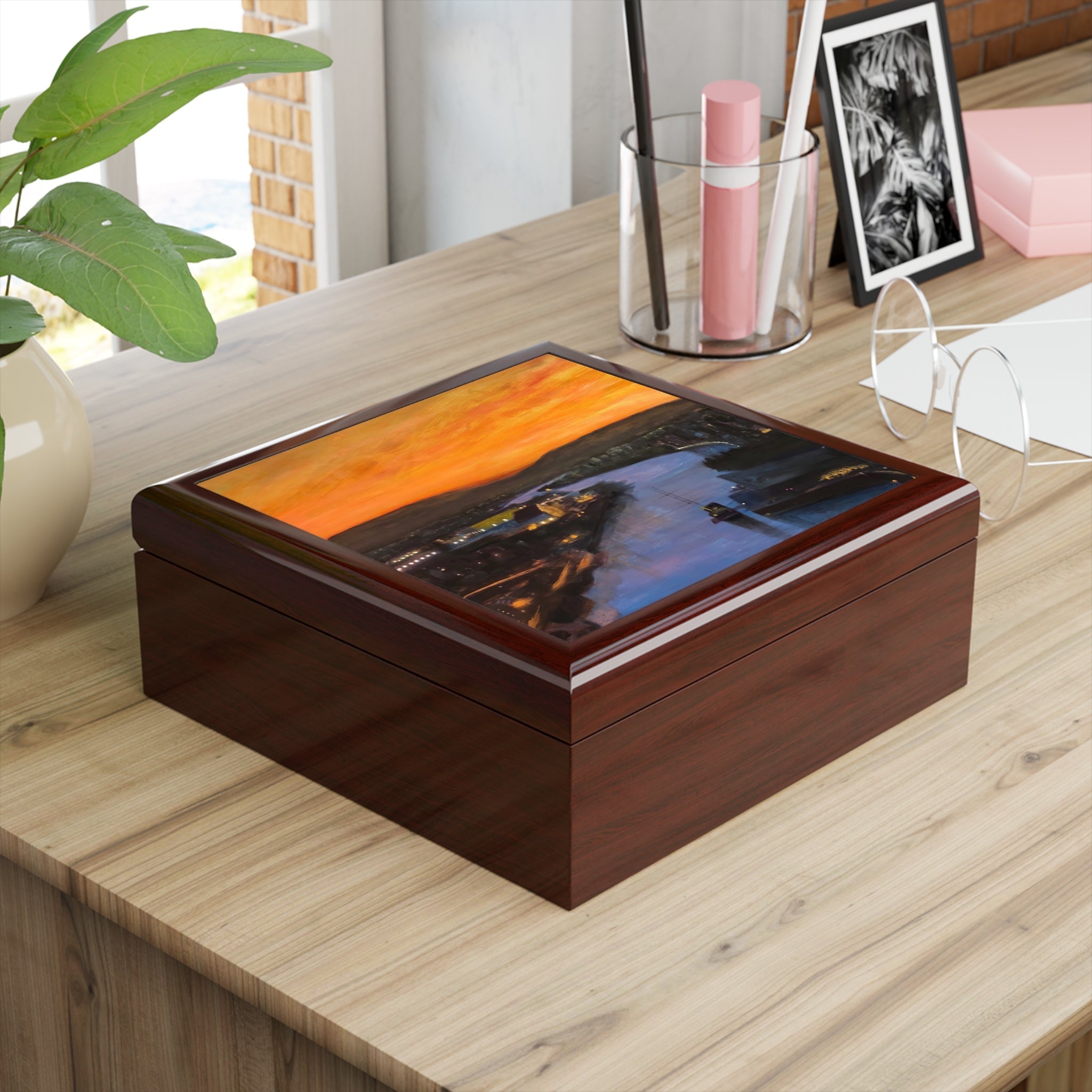 Glasgow Harbour sunset jewellery box with wooden glossy finish