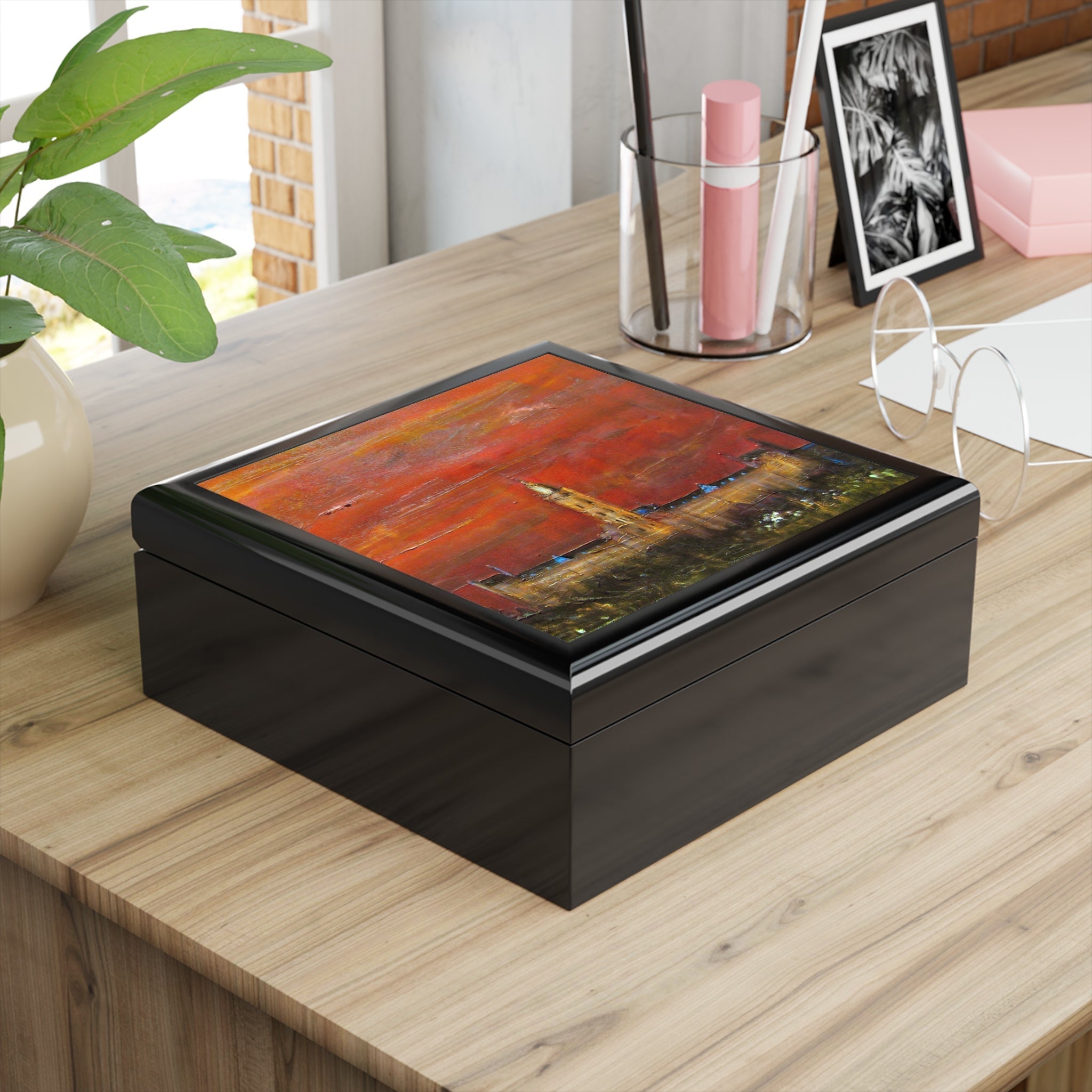 Glasgow University Dusk jewelry box with abstract colorful lid