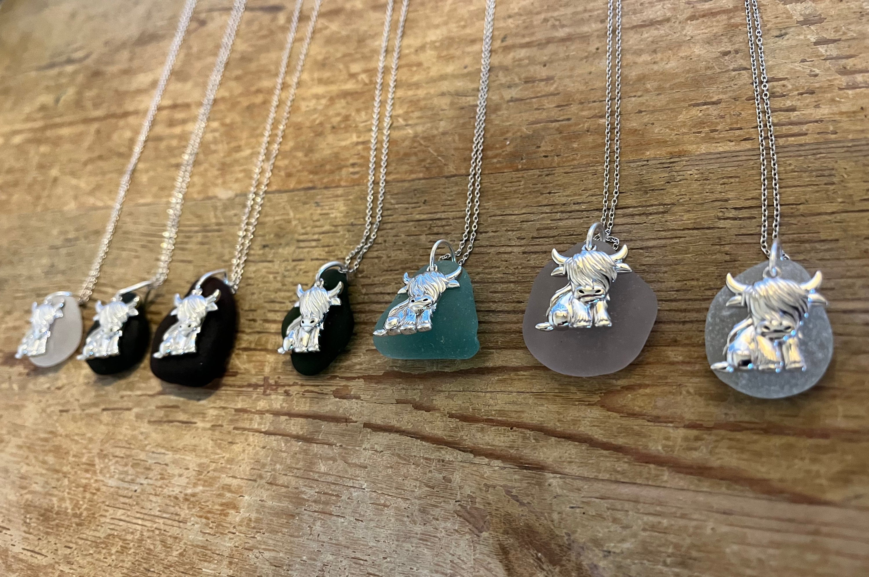 Silver highland cow 925 pendant necklaces with black teal gray sea glass charms