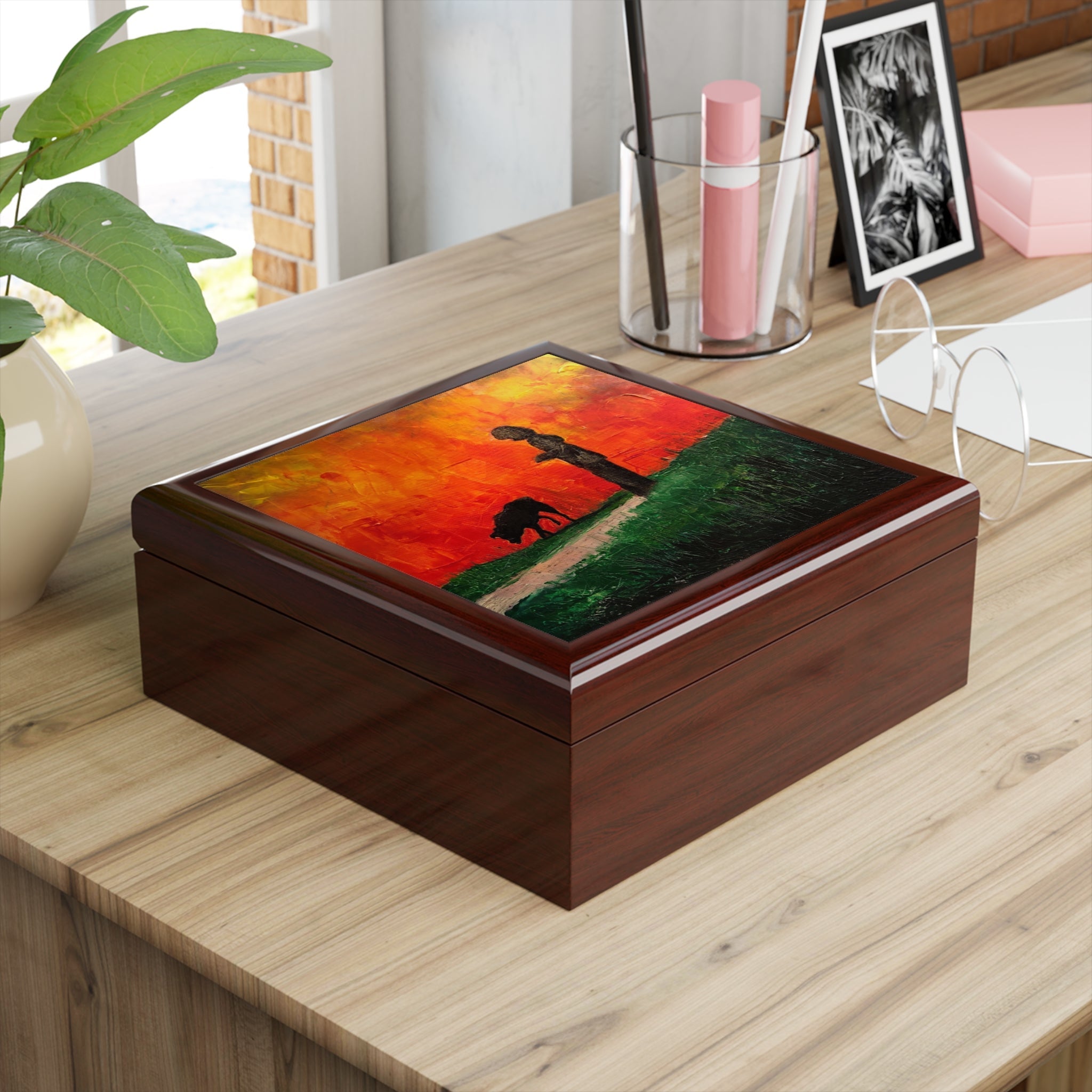 Skylee pet portrait jewellery box with dog silhouette sunset lid