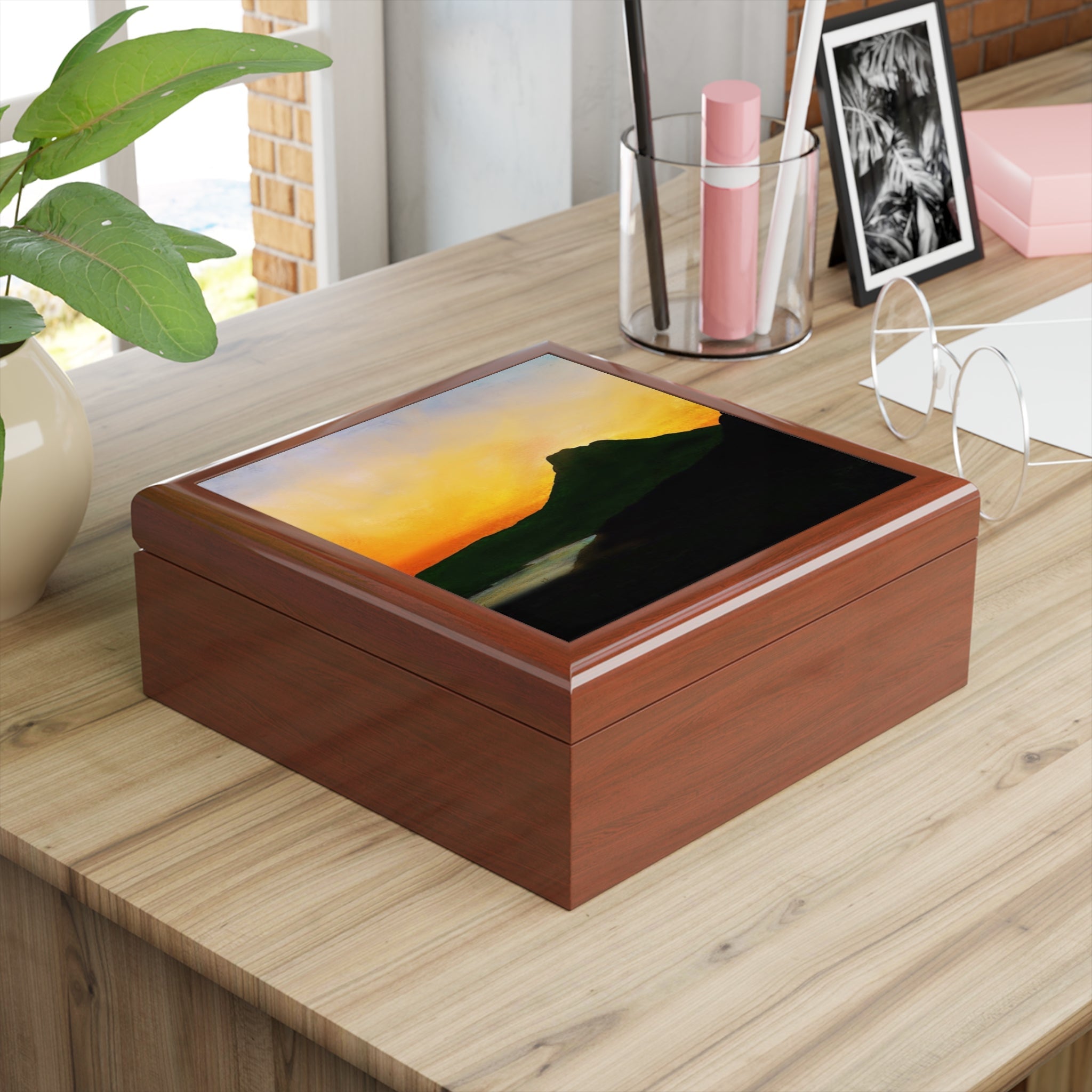 Stac Pollaidh Dusk jewellery box with sunset over green cliffs lid