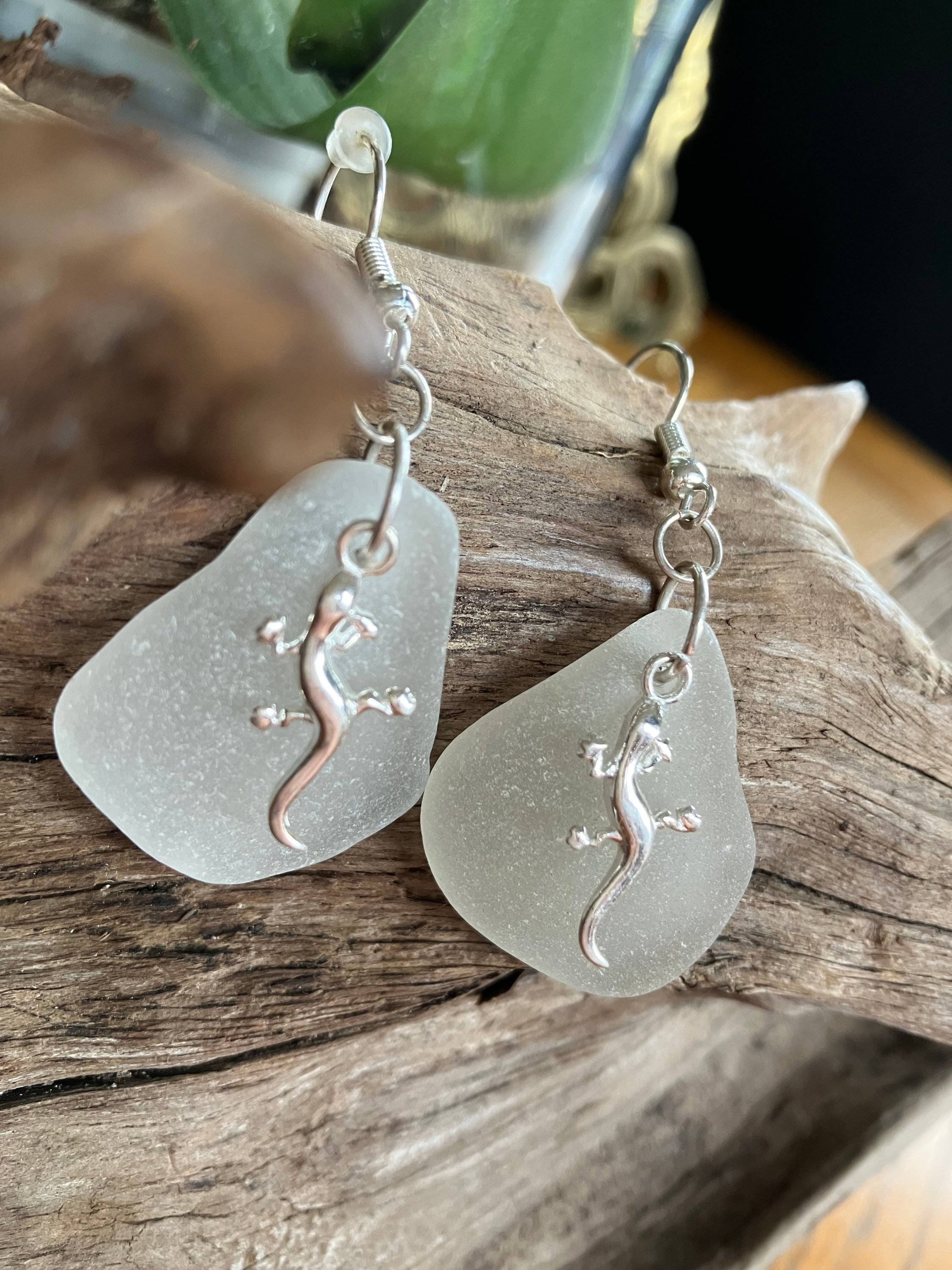 Frosted sea glass earrings with silver lizard charms in the Gecko Lizard earrings white 925 Seaglass collection
