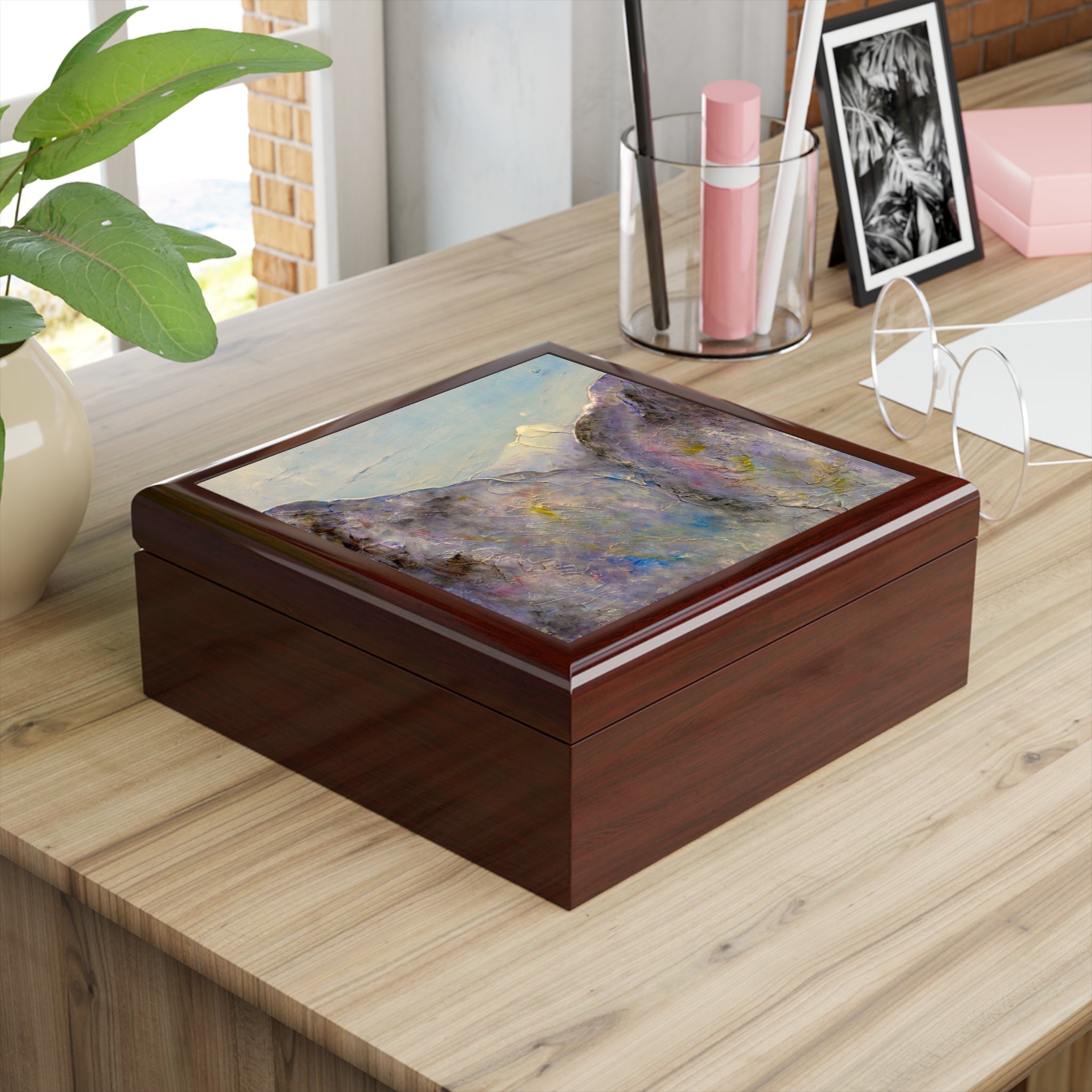 Hidden Valley Snow Glencoe jewelry box with glossy wooden lid painting