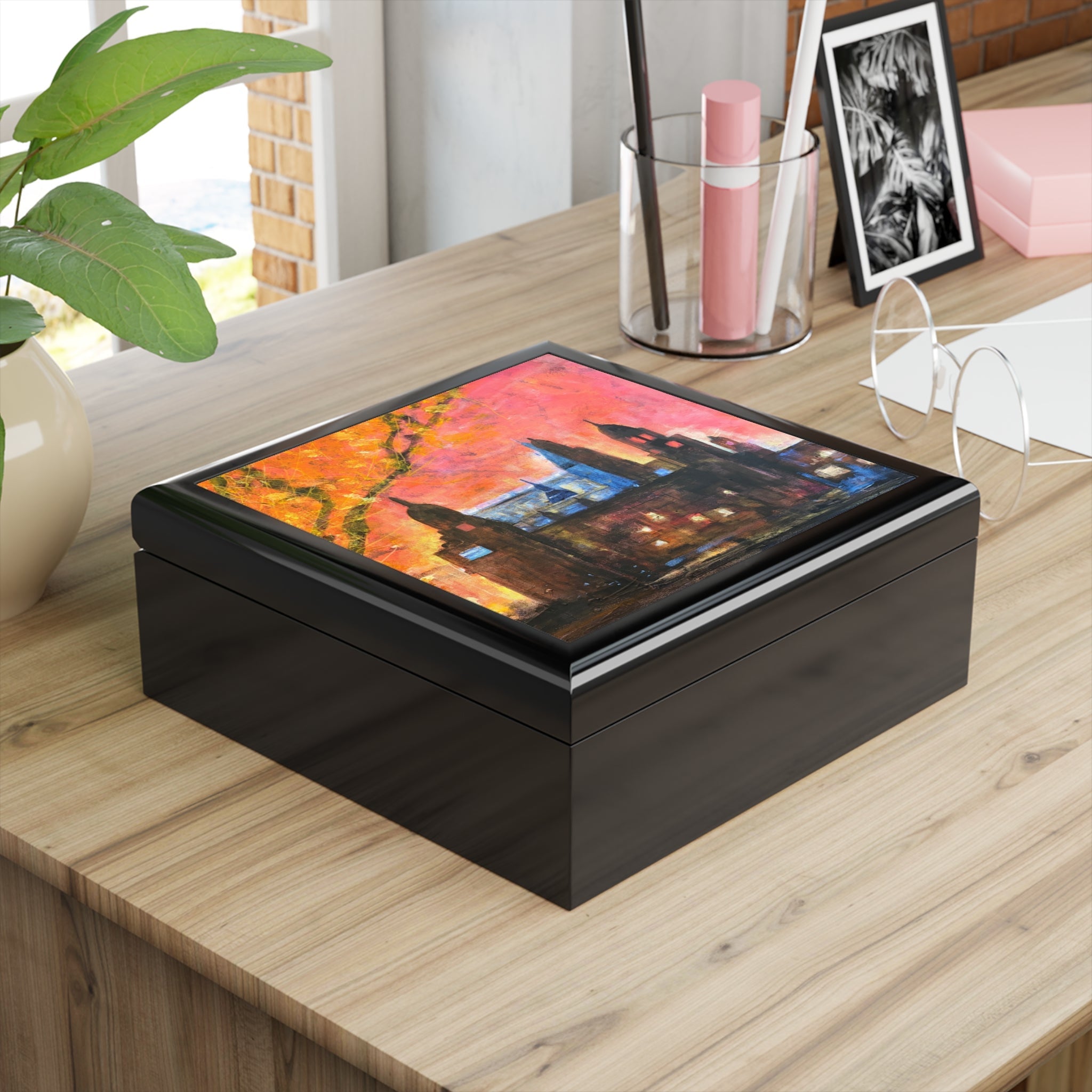 Kelvingrove Art Gallery Dusk jewelry box with colorful cityscape lid