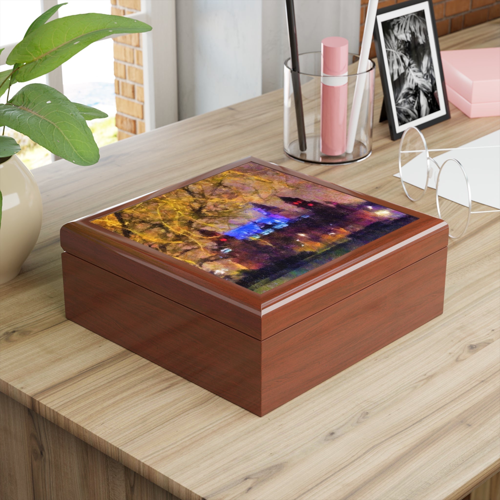 Kelvingrove Nights jewellery box with brown wood and colorful illuminated Scotland cityscape lid
