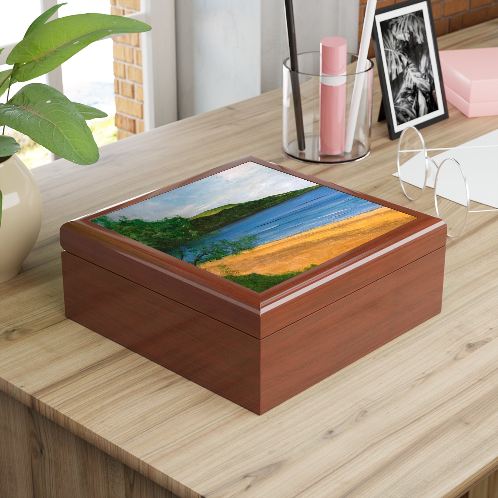 Wooden Loch Rannoch Art Jewellery Box with beach scene design in brown and green