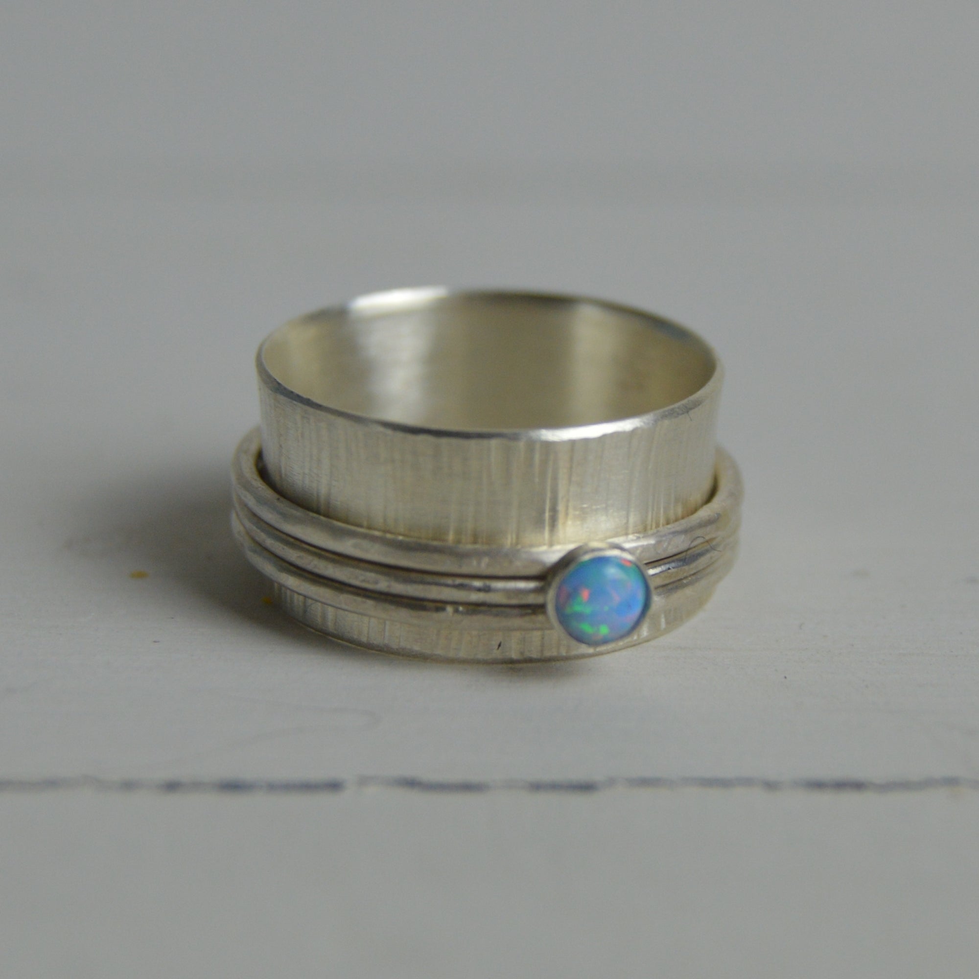 Drehbarer Silberopalring | Lindsay McDowall Schmuck