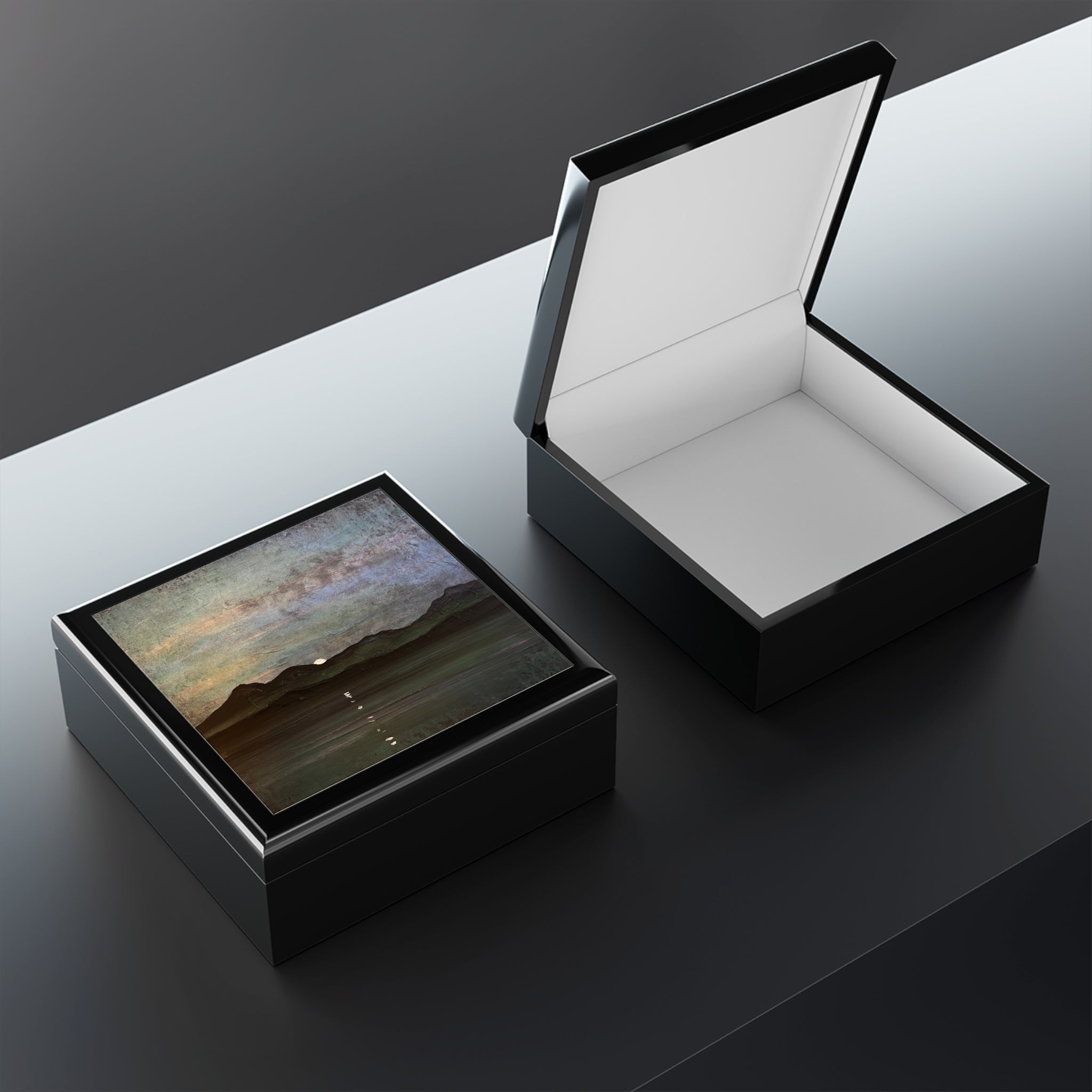Sleeping Warrior Moonlight Arran black jewelry box with glossy landscape lid